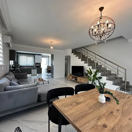 Royal Sun Elite 29 By Myguest Cyprus Apartament *