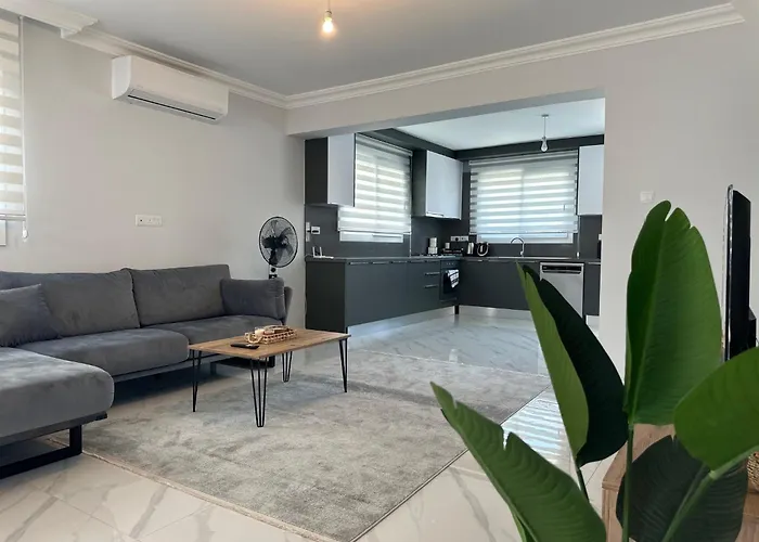 Royal Sun Elite Luxury By Myguest Cyprus *