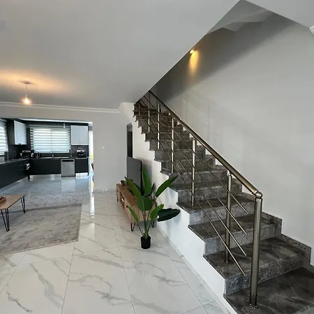 Royal Sun Elite 29 By Myguest Cyprus Appartement