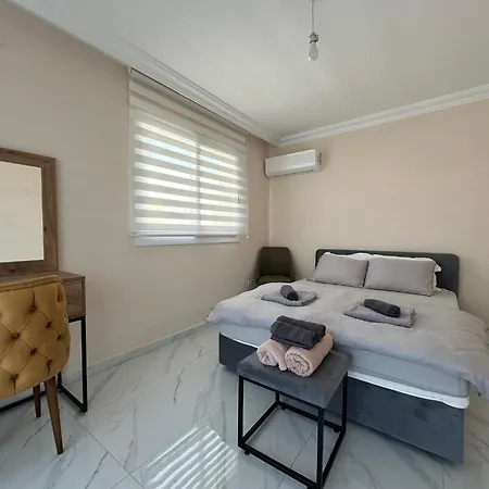 Royal Sun Elite Luxury & By Myguest Cyprus Daire