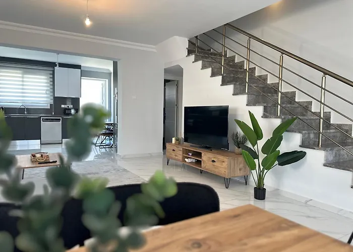 Royal Sun Elite Luxury By Myguest Cyprus *